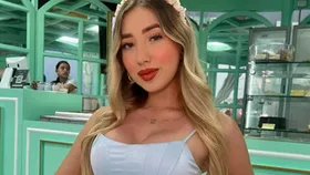 Ea este Maria, influenceriță ucisă chiar sub ochii mamei sale. A fost împușcată mortal de un bărbat deghizat în curier